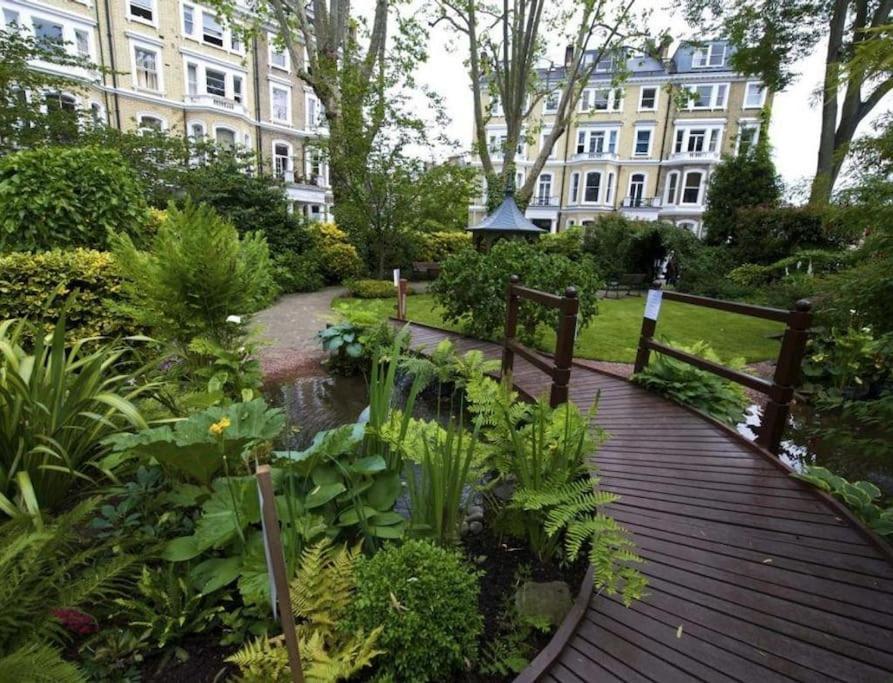 Stunning 2 Bed/2Bath Flat In Heart Of Kensington Lejlighed London Eksteriør billede