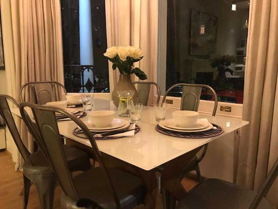Stunning 2 Bed/2Bath Flat In Heart Of Kensington Lejlighed London Eksteriør billede